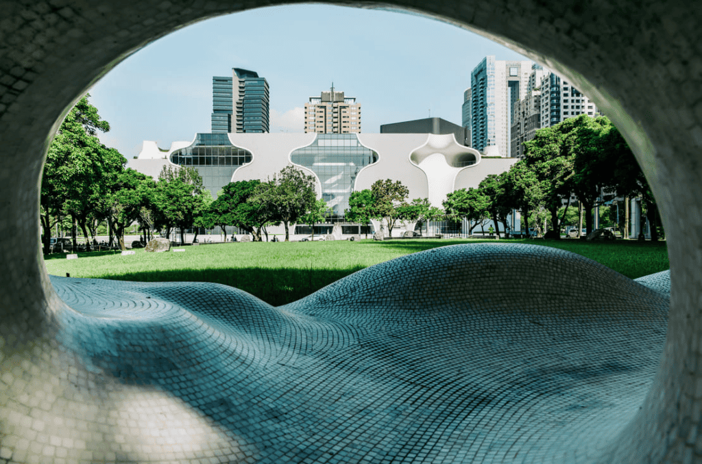 【2025台中網美景點】精選15+個實地走訪的夢幻拍照景點,連在地人都不知道的隱密約會地點大公開! 3 image 2